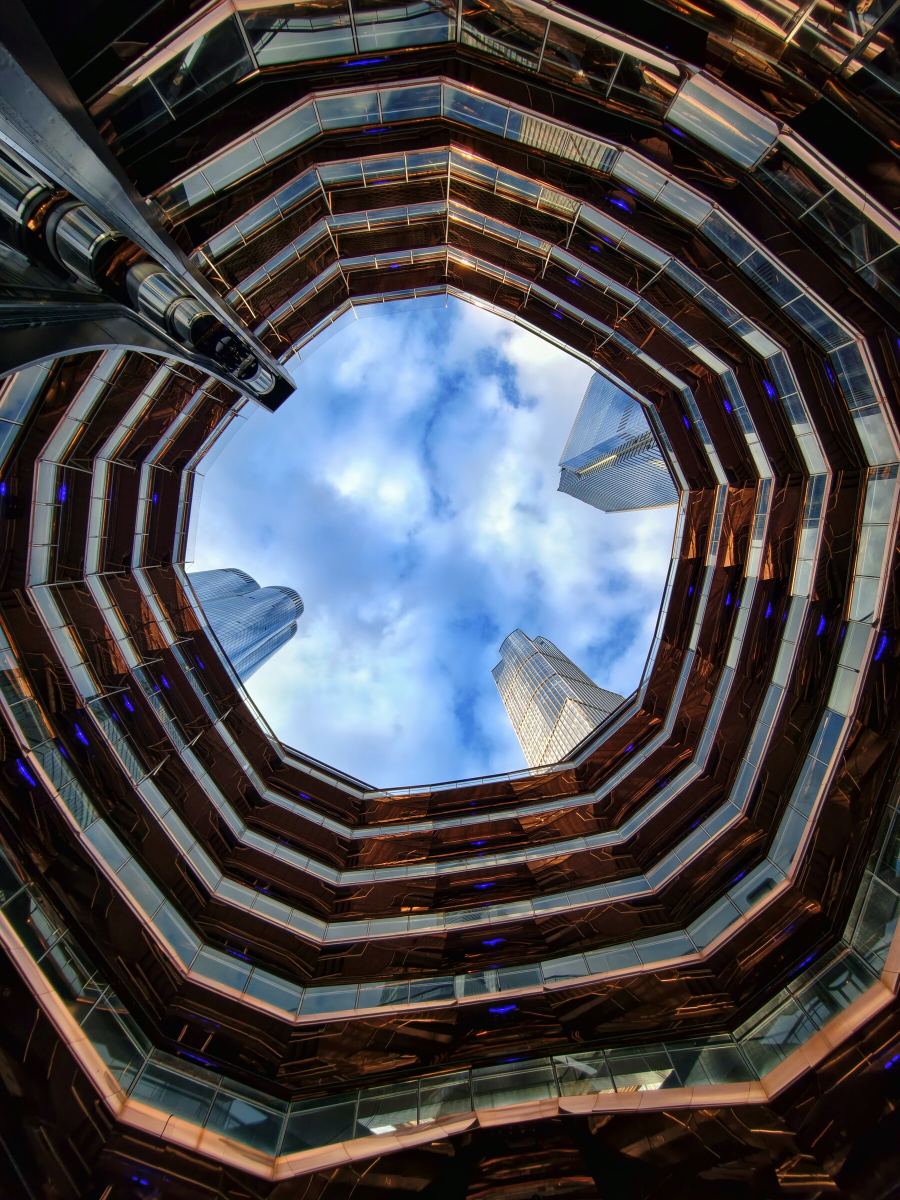 Vista interior en espiral de The Vessel