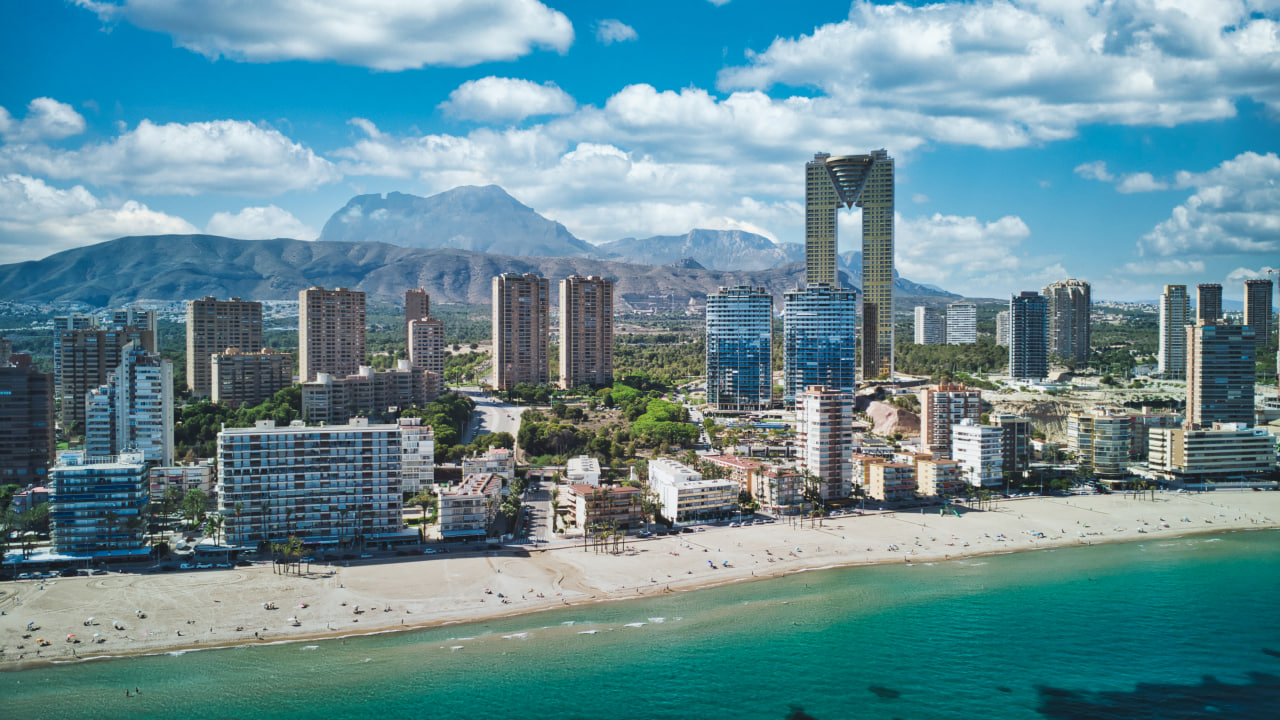 Vista aérea de Benidorm de día